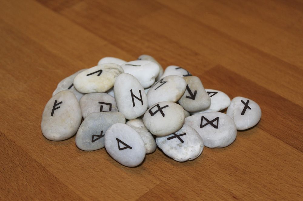 Utilisation des runes celtiques pour la divination